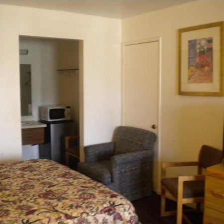 Best Economy Inn & Suites Bakersfield Pokój zdjęcie
